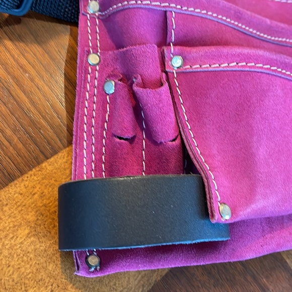 NEVER USED - 11 POCKET HEAVY DUTY SUEDE TOOL BELT - PINK - Picture 6 of 12